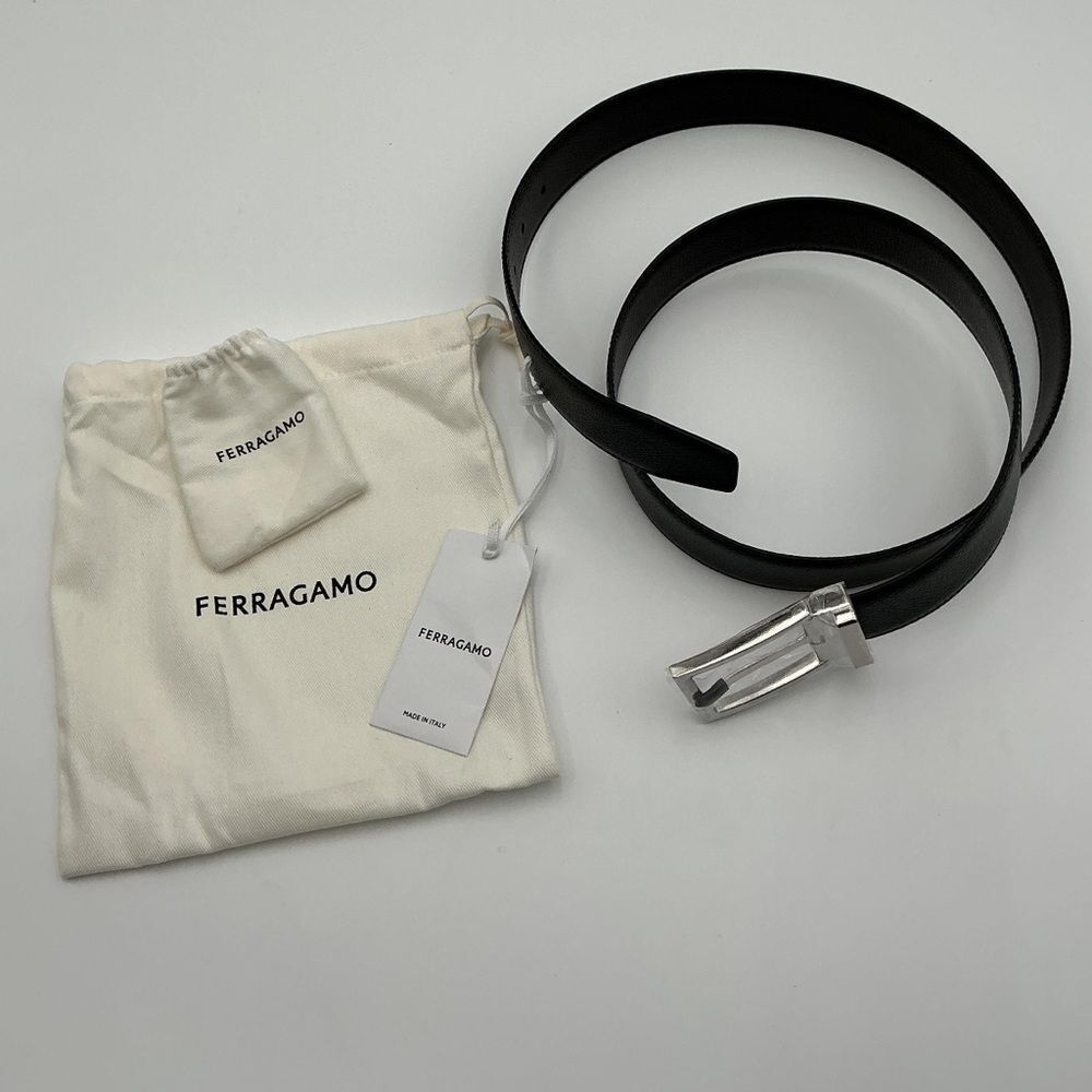 NWTs Ferragamo Buckle Pebbled Leather Belt Black Size 105